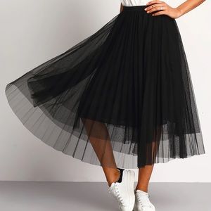Mesh pleated elastic waist skirt